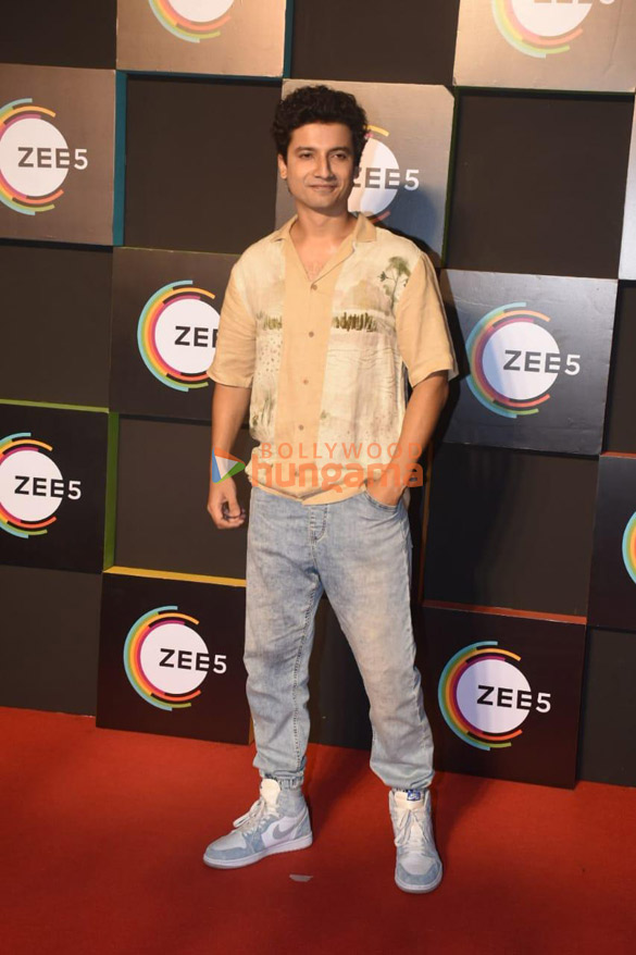 photos celebs snapped at the zee5 event in mumbai 5588 4