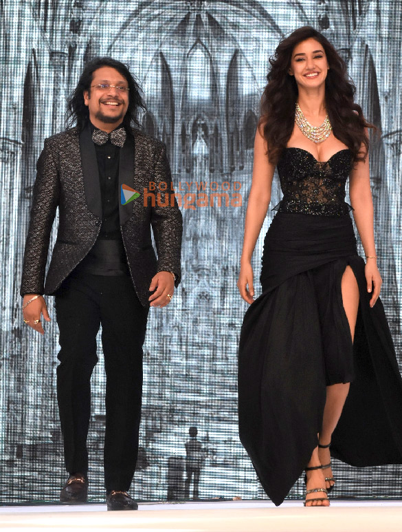 photos disha patani attends shiv narayan jewellers press conference and fashion show 5