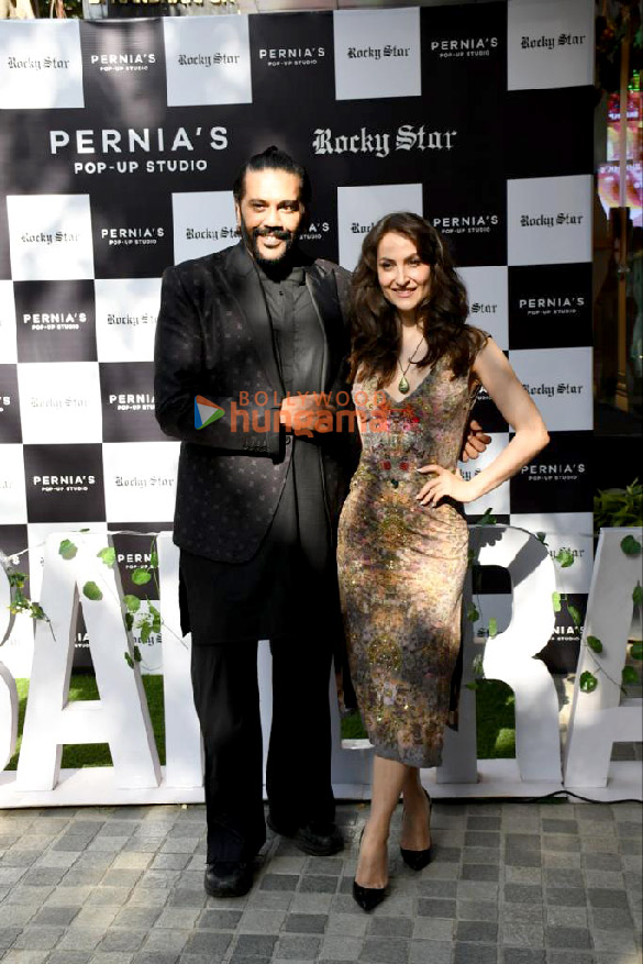 photos elli avrram and rocky s snapped at pernias pop up studio in bandra 6