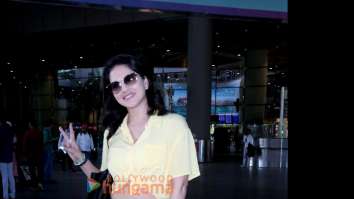 Photos: Hrithik Roshan, Sunny Leone and others snapped at the airport
