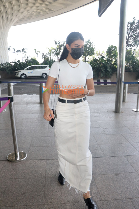 photos jacqueline fernandez sonal chauhan and diana penty snapped at the airport 4