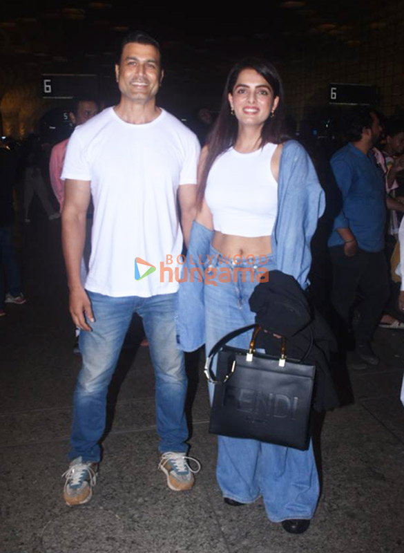 photos jacqueline fernandez sonal chauhan and others snapped at the airport 4