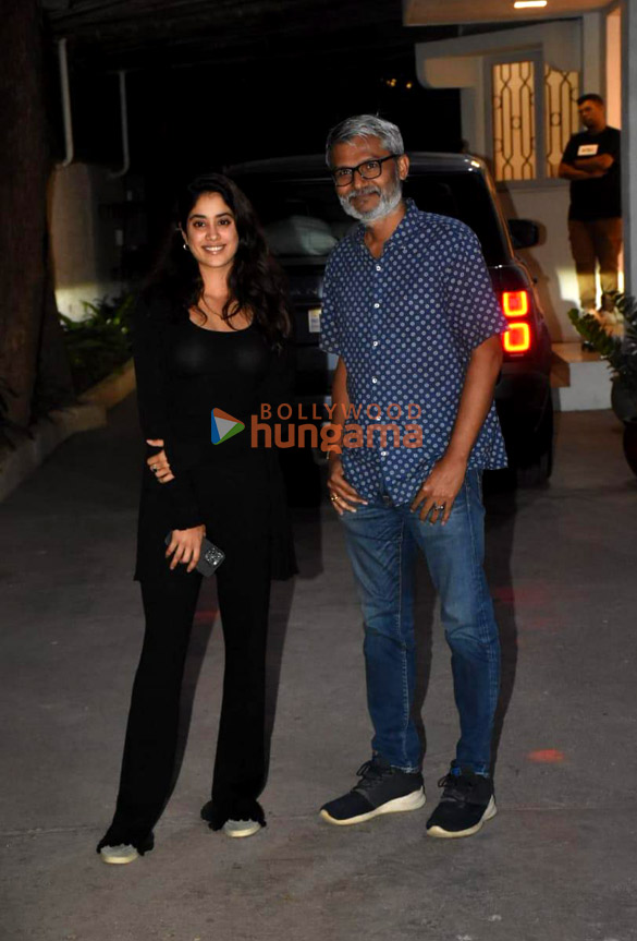Photos: Janhvi Kapoor and Nitesh Tiwari snapped in Mumbai