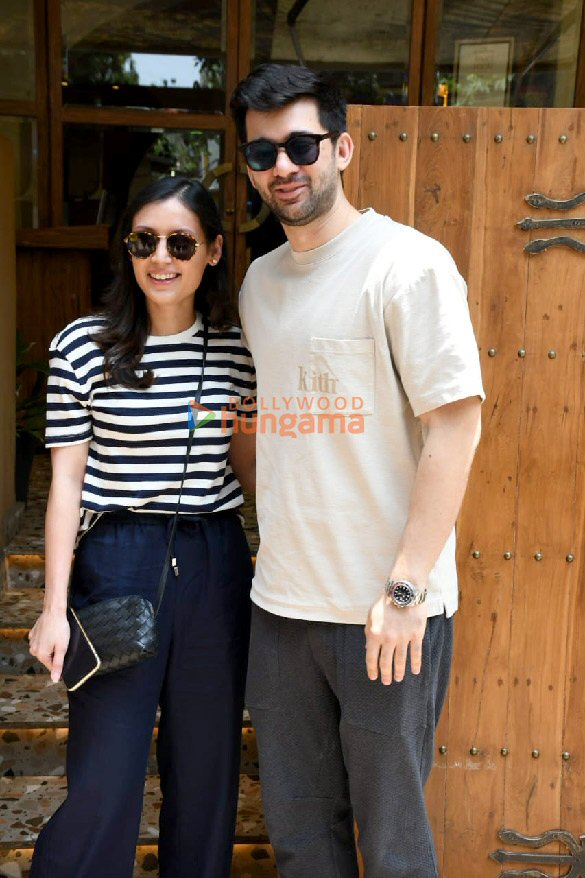 photos karan deol snapped with fiance drishya acharya after a lunch date at la loca maria in bandra 2