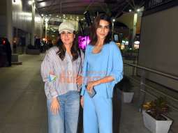Photos: Kareena Kapoor Khan, Kriti Sanon, Sharvari Wagh and others snapped at the airport
