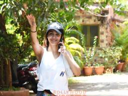 Photos: Malaika Arora snapped outside Diva Yoga in Bandra