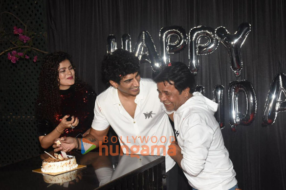photos palak muchhal at her brother palash muchhals birthday party in andheri 4