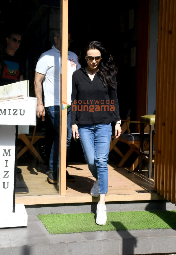 photos preity zinta snapped at mizu in bandra 1