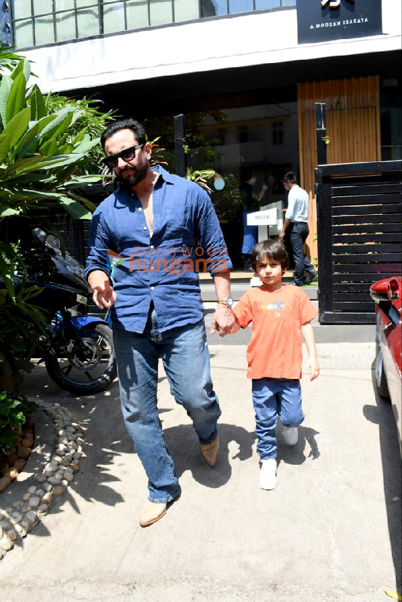 photos saif ali khan and kareena kapoor khan spotted at mizu 3 2