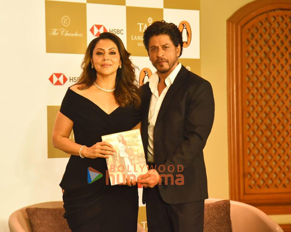 photos shah rukh khan attends gauri khans book launch 1