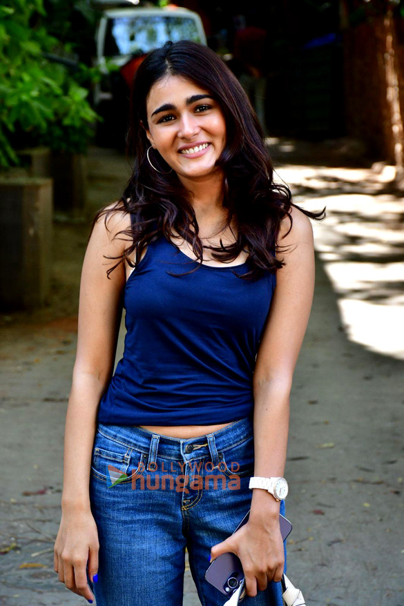 Photos: Shalini Pandey snapped in Bandra Photos: Shalini Pandey snapped in Bandra