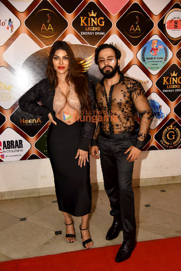 photos sherlyn chopra snapped at wing it awards show in bandra 1