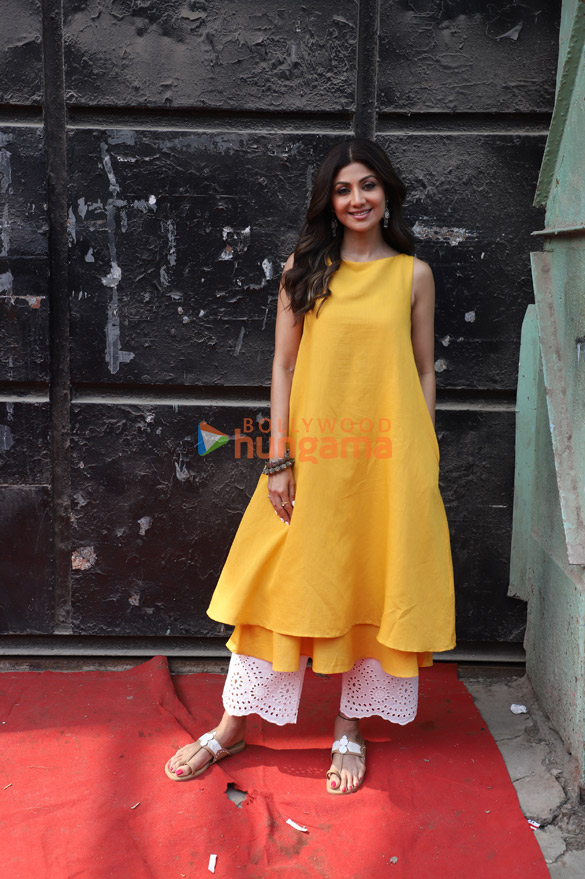 photos shilpa shetty snapped at filmcity 2