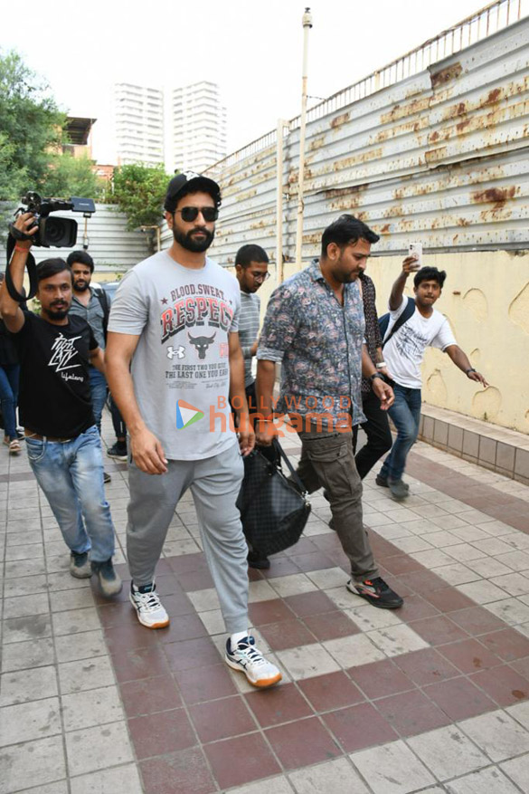 photos vicky kaushal snapped at the gym in bandra 4
