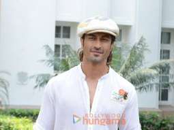 Photos: Vidyut Jammwal posed during the promotions of his upcoming film IB 71 at Imperial Hotel, New Delhi