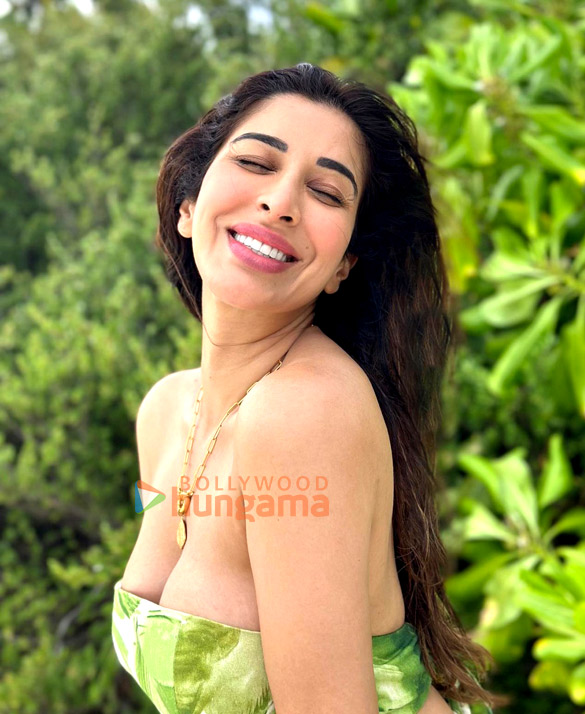 sophie choudry 1 87