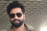 Vicky Kaushal looks dapper as he gets clicked at the airport