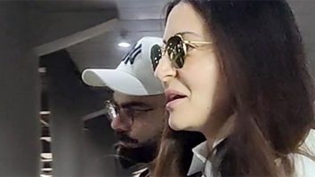 Virat Kohli & Anushka Sharma get clicked by paps at the airport