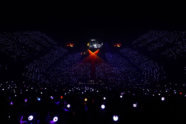 Agust D in Bangkok BTS’ SUGA holds his own on his explosive debut solo tour as he makes a glorious artistic statement