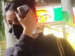 Ananya Panday hides her face as paps click her at the airport