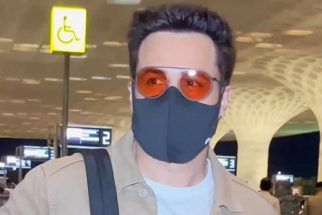 Emraan Hashmi gets clicked with family at the airport
