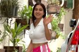 Paps compliment Sara Ali Khan’s song from ‘Zara Hatke Zara Bachke’
