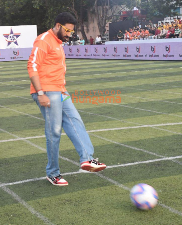 photos abhishek bachchan bunty walia and others snapped during a football match in juhu 6