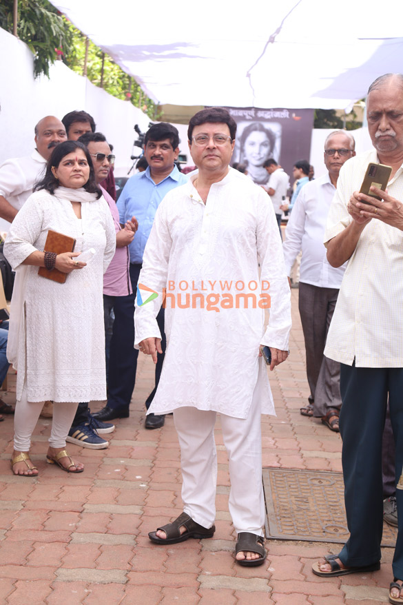 photos celebs attend sulochana latkars last rites 3