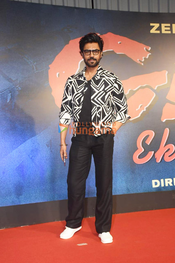 photos celebs grace the premiere of gadar ek prem katha 6