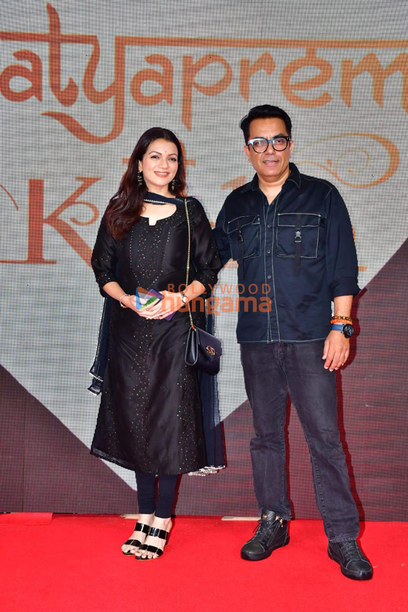 photos celebs grace the premiere of satyaprem ki katha 10