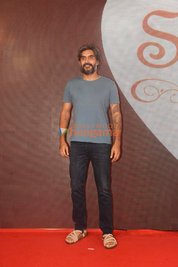 photos celebs grace the premiere of satyaprem ki katha 121 9