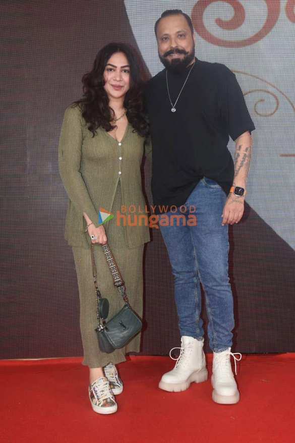 photos celebs grace the premiere of satyaprem ki katha 23