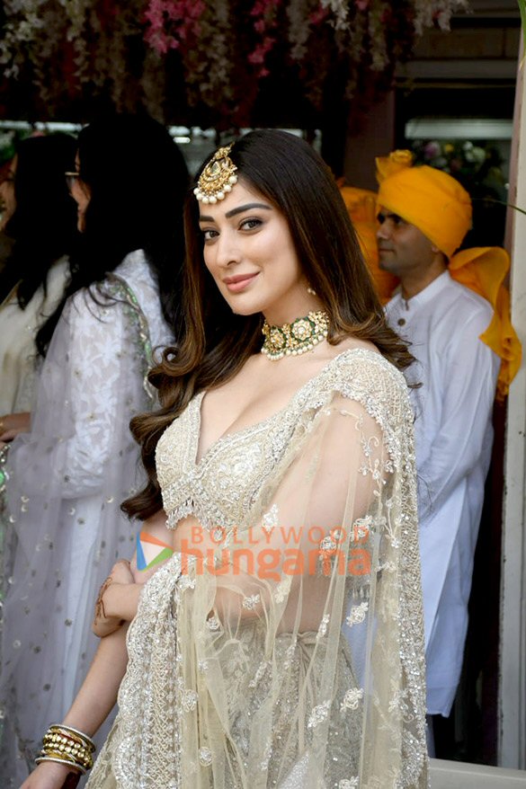 photos celebs grace the wedding ceremony of actress sonnalli seygall and hotelier ashesh sajnani 8