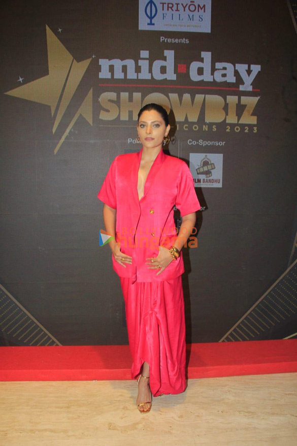 photos celebs snapped at midday showbiz icon awards 2023 19