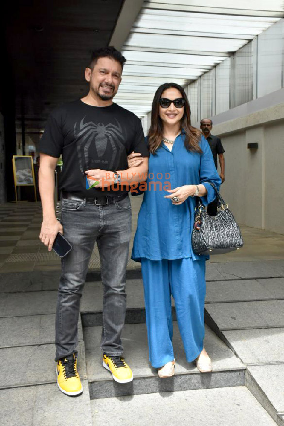 photos madhuri dixit snapped with her husband in bandra 1 3