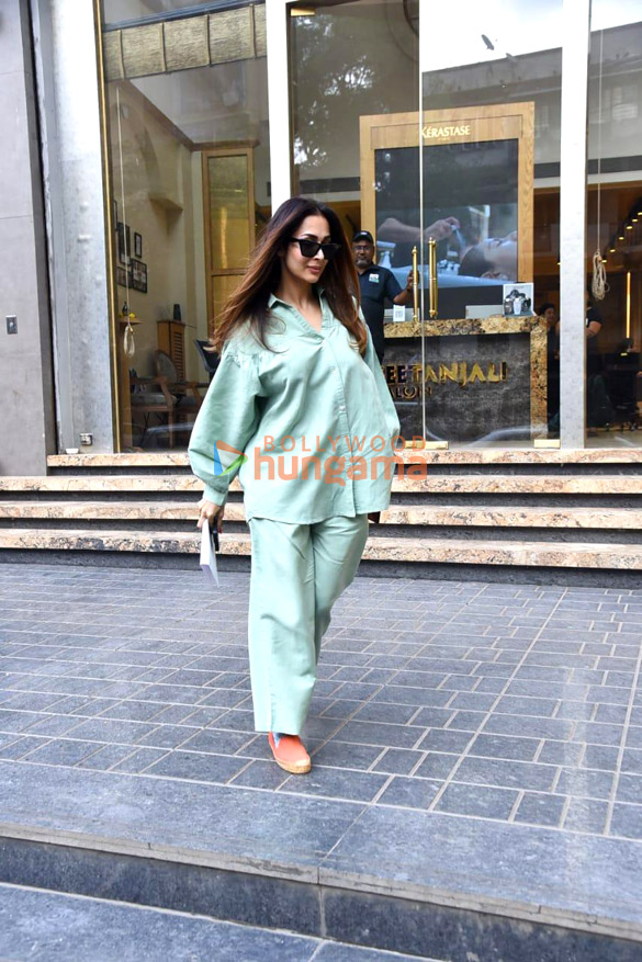 photos malaika arora snapped in bandra 4 36