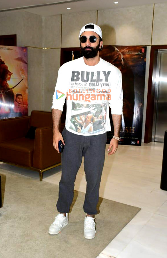 photos ranbir kapoor snapped at t series in andheri 1