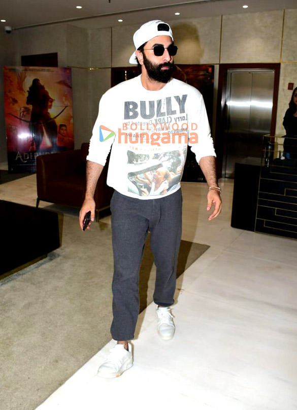 photos ranbir kapoor snapped at t series in andheri 4