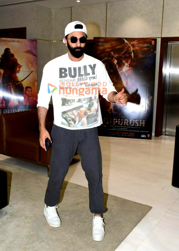photos ranbir kapoor snapped at t series in andheri 5