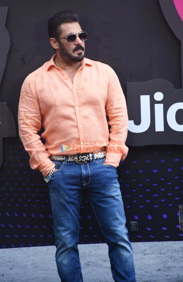 photos salman khan snapped promoting bigg boss ott 7