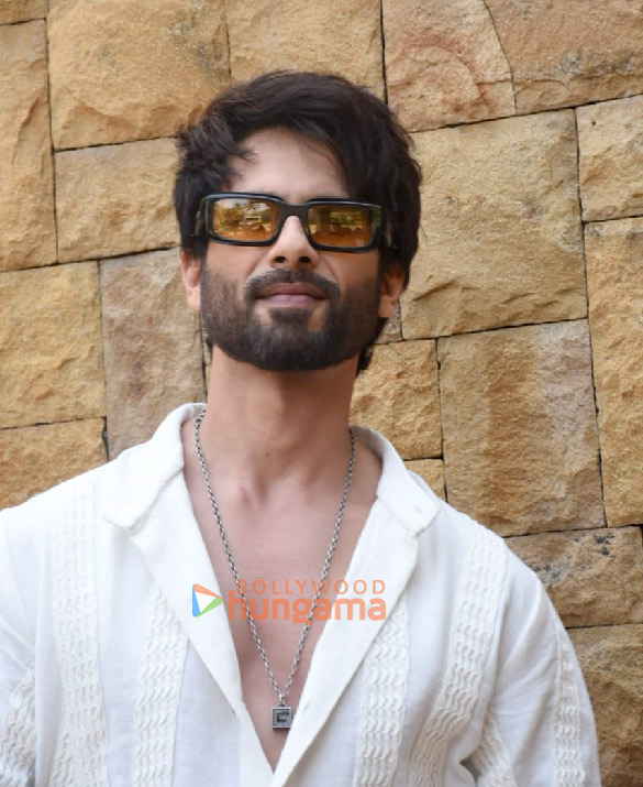 photos shahid kapoor snapped promoting his film bloody daddy 3