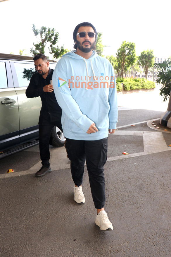 photos sobhita dhulipala arjun kapoor and shirley setia snapped at the airport 2