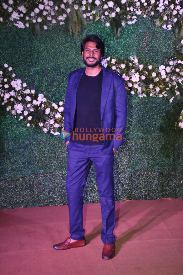 photos sonnalli sehgall and ashesh sajnanis wedding reception 2