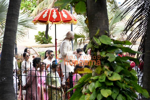 photos sunny deol abhay deol and other snapped at karan deols baraat 3