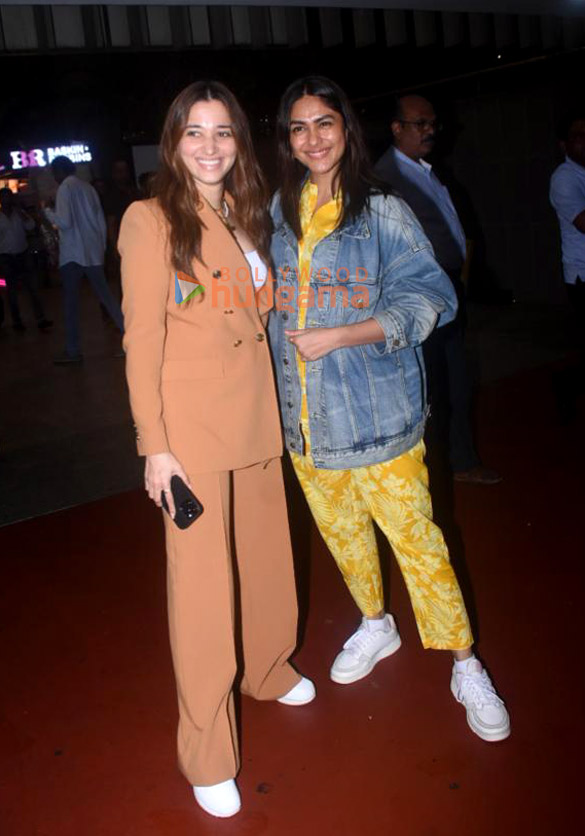 Photos: Tamannaah Bhatia and Mrunal Thakur snapped at the airport Photos: Tamannaah Bhatia and Mrunal Thakur snapped at the airport