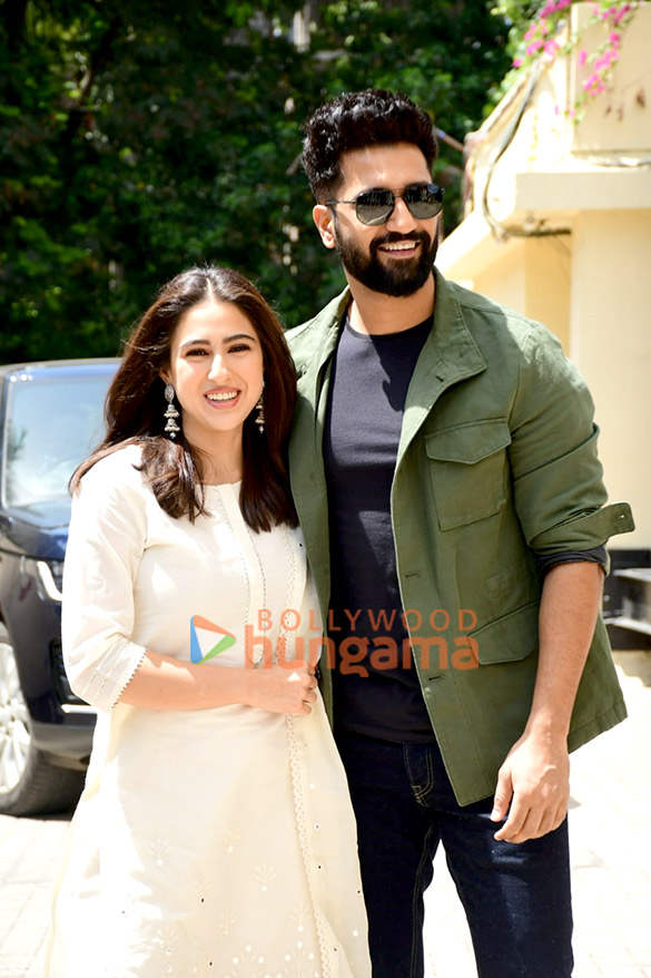 Photos: Vicky Kaushal, Sara Ali Khan and others come together for a press conference to celebrate the success of Zara Hatke Zara Bachke Photos: Vicky Kaushal, Sara Ali Khan and others come together for a press conference to celebrate the success of Zara Hatke Zara Bachke