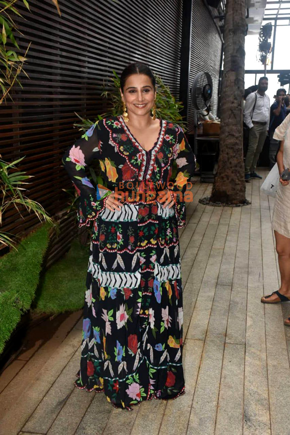 photos vidya balan snapped promoting neeyat 1