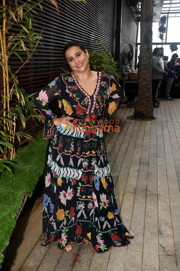 photos vidya balan snapped promoting neeyat 2