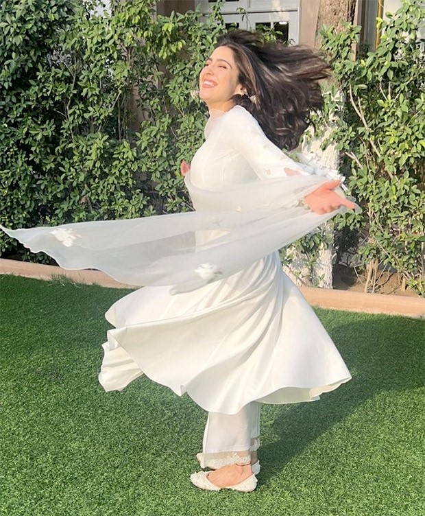 Sara Ali Khan celebrates the success of Zara Hatke Zara Bachke in her ethereal white anarkali kurta