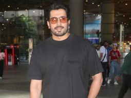 Sunny Singh Nijjar looks fab sporting a casual black tshirt at the airport